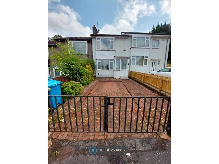 2 Bedroom Terraced House To Rent In Stamperland Hill, Clarkston, Glasgow, G76