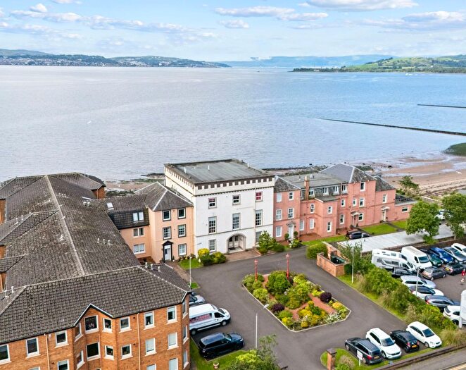 1 Bedroom Flat For Sale In East Clyde Street, Helensburgh, G84