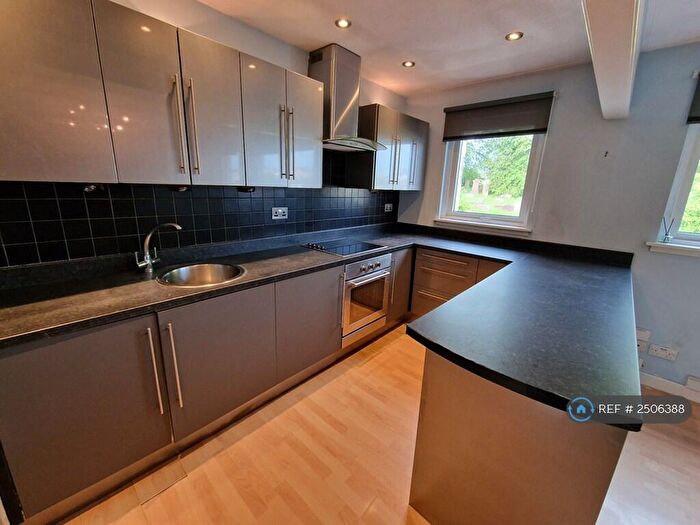 2 Bedroom Flat To Rent In Moodie Court, Kilmarnock, KA1