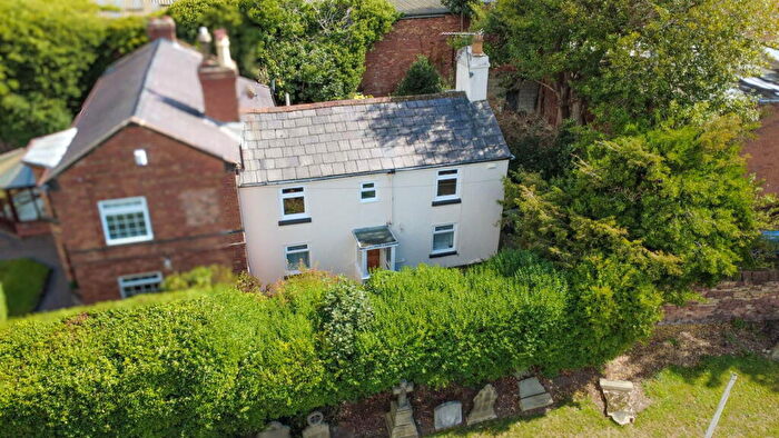 3 Bedroom Semi Detached House For Sale In Church Square, Bromborough, CH62