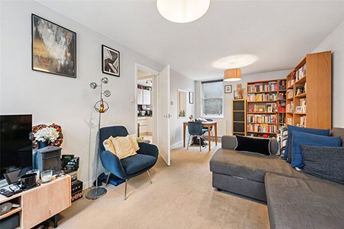 1 Bedroom Flat For Sale In Great Titchfield Street, London, W1W