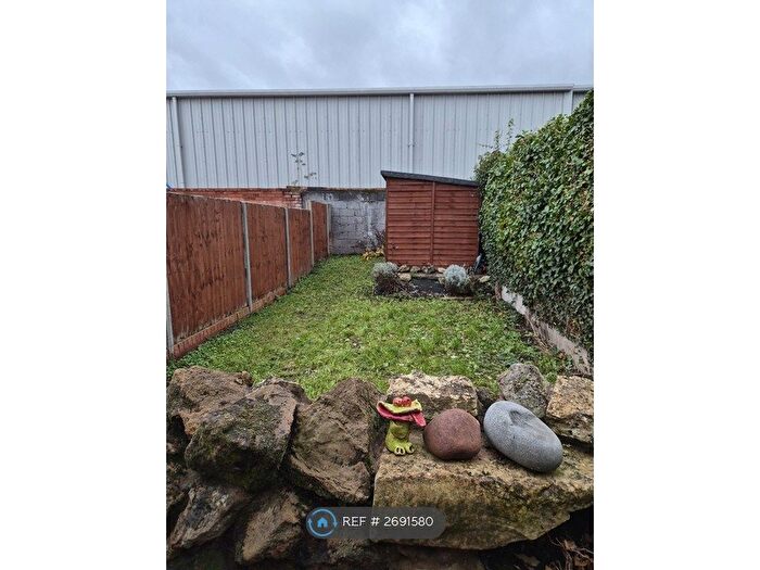 4 Bedroom Terraced House To Rent In Lodge Road, Redditch, B98