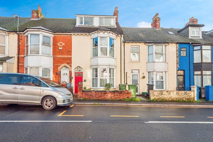 5 Bedroom Terraced House For Sale In Abbotsbury Road, Weymouth, DT4