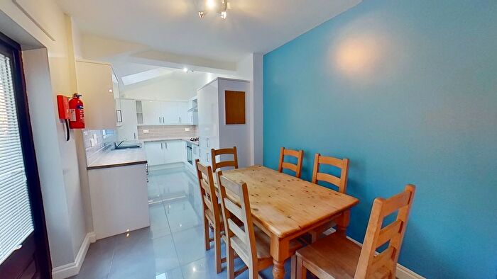 6 Bedroom End Of Terrace House To Rent In Teversal Avenue, Lenton, Nottingham, NG7