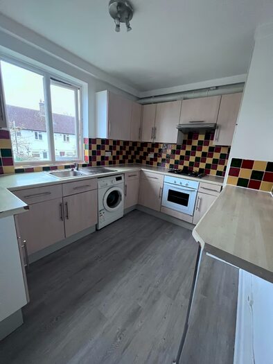 2 Bedroom Flat To Rent In Eldertree Place, Mitcham, CR4