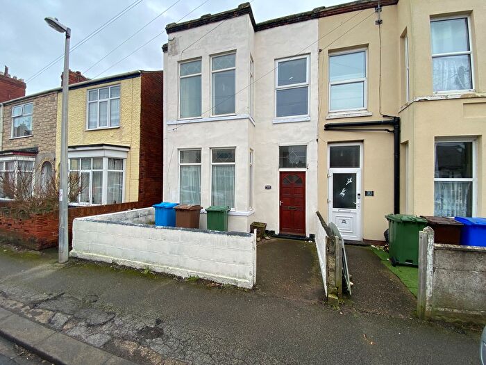 4 Bedroom End Of Terrace House To Rent In Cheverton Avenue, Withernsea, HU19
