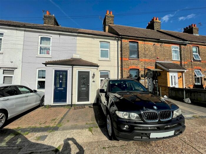 3 Bedroom Terraced House To Rent In Wainscott Road, Wainscott, Rochester, ME2