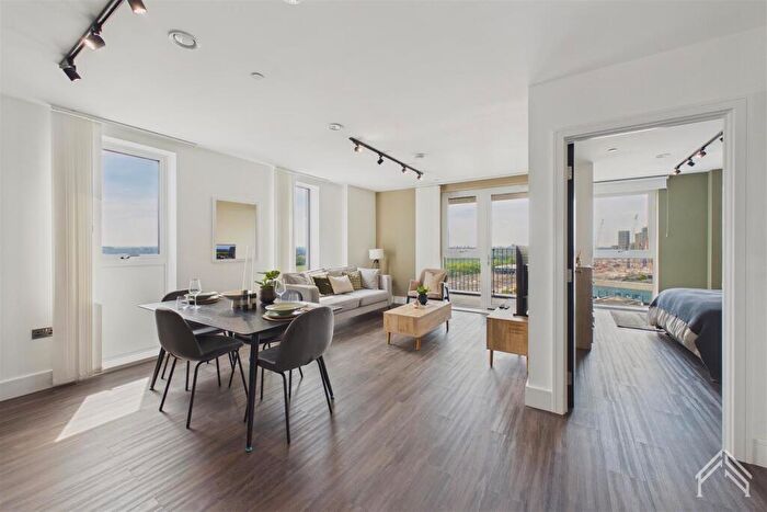 2 Bedroom Apartment To Rent In Water Way, North Kensington London, NW10