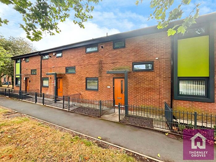 3 Bedroom Terraced House For Sale In Liverpool Street, Salford, M5