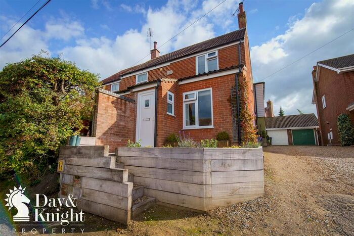 3 Bedroom Semi-Detached House For Sale In Mill Lane, Barnby, Beccles, NR34
