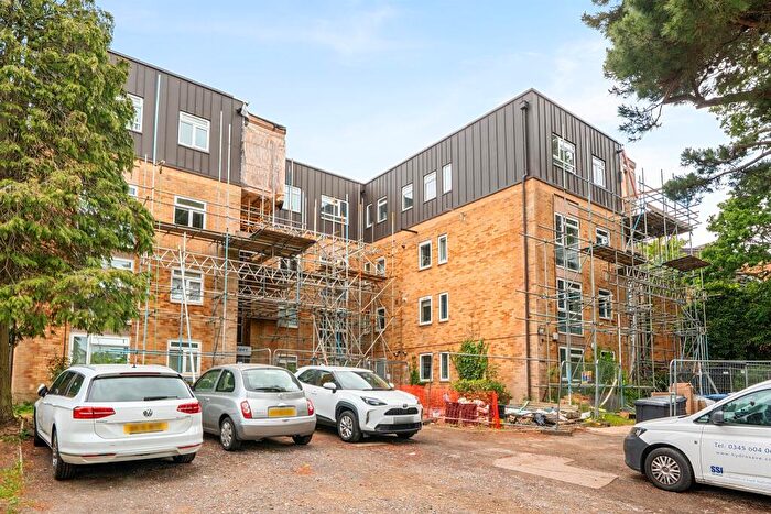 1 Bedroom Flat For Sale In Bycullah Road, Enfield, EN2