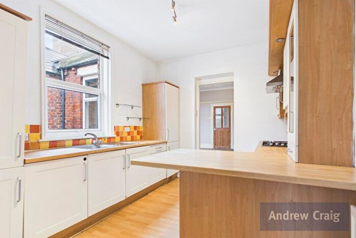 3 Bedroom Flat For Sale In Stanhope Road, South Shields, NE33