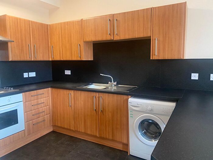 2 Bedroom Flat To Rent In High Street, Dundee, DD1