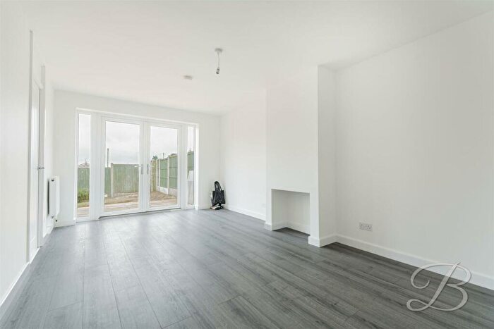 2 Bedroom Bungalow For Sale In Lynd Close, Selston, Nottingham, NG16