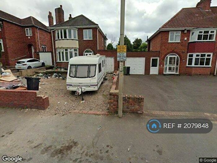 3 Bedroom Detached House To Rent In Stourbridge Road, West Midlands, DY1