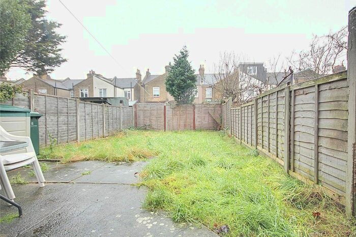 3 Bedroom End Of Terrace House To Rent In Titchfield Road, Enfield EN3