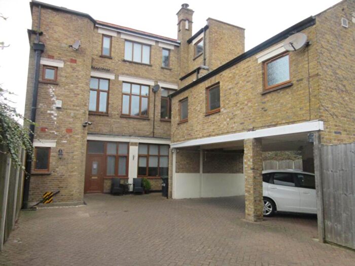 2 Bedroom Flat To Rent In Princes Street, Southend On Sea, SS1