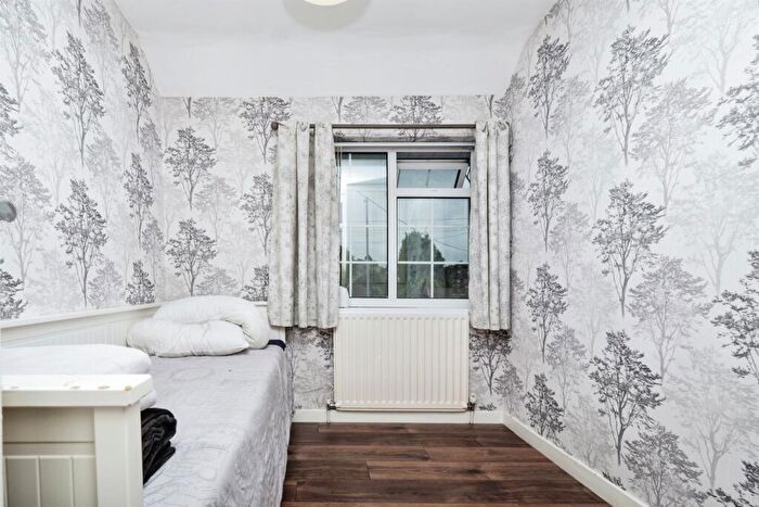3 Bedroom Terraced House For Sale In Queslett Road, Birmingham, B43