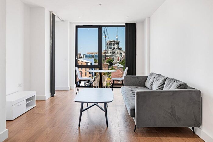 1 Bedroom Flat For Sale In Blair Street, East India And Lansbury, E14