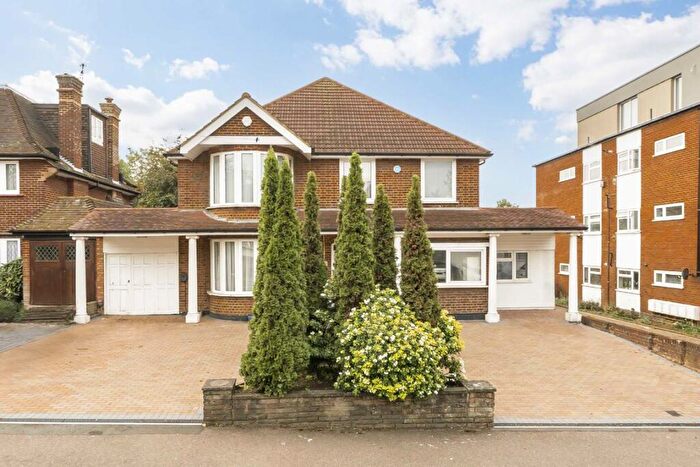 1 Bedroom Flat To Rent In Hale Lane, Edgware, HA8