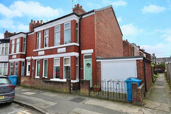 2 Bedroom End Of Terrace House For Sale In Perth Street, Hull, HU5