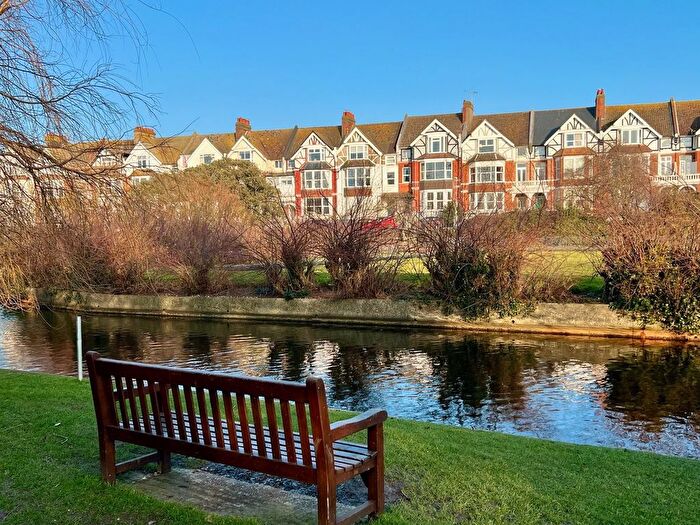 1 Bedroom Flat For Sale In Park Road, Bexhill On Sea, TN39
