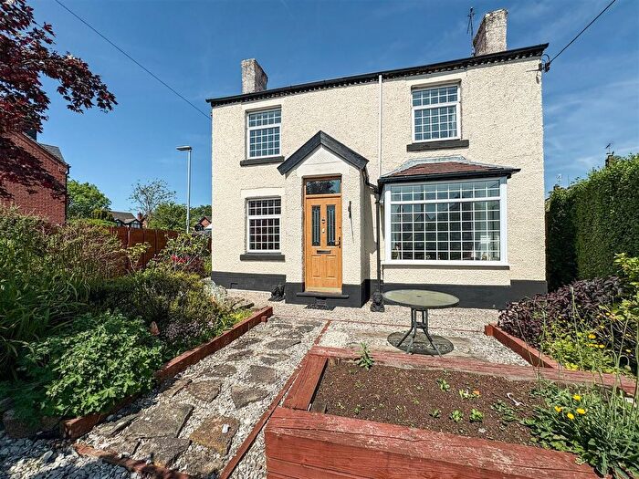 3 Bedroom Property For Sale In Astbury Lane Ends, Congleton, CW12
