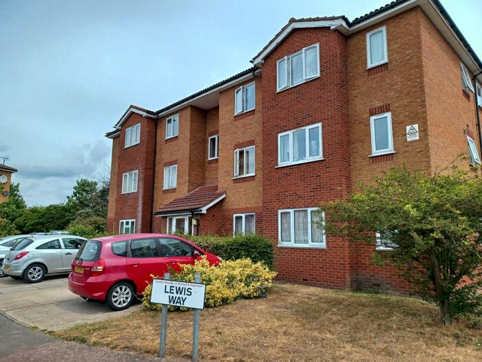 2 Bedroom Flat To Rent In Lewis Way, Dagenham, RM10