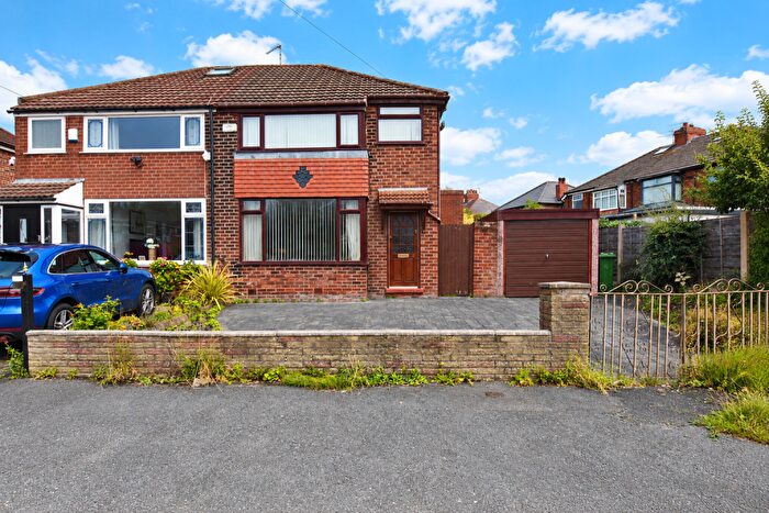 3 Bedroom Semi Detached House For Sale In Slate Lane, Audenshaw, M34