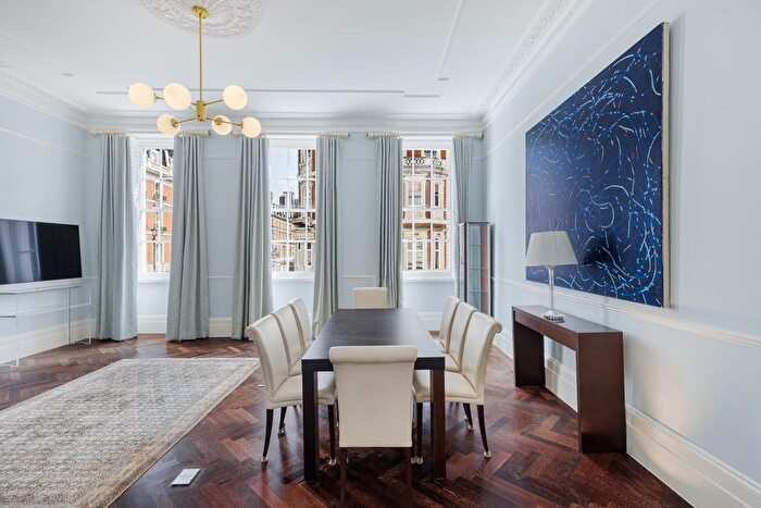 2 Bedroom Flat For Sale In Hinde Street, Marylebone, London, Marylebone, W1U