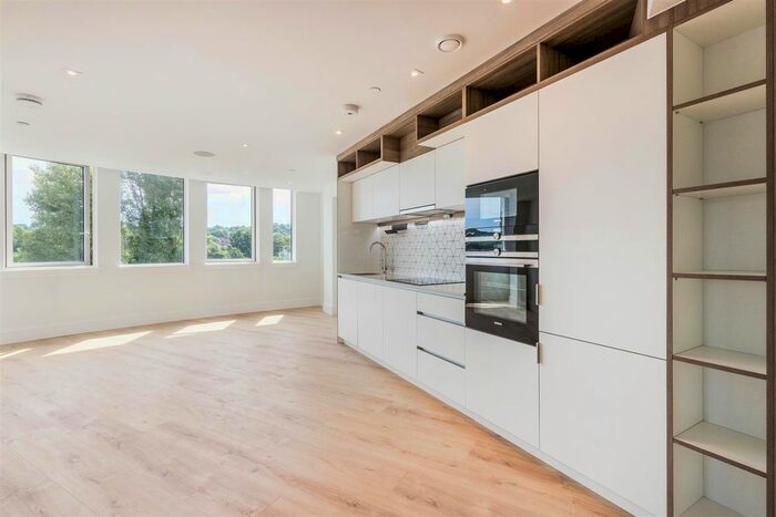 2 Bedroom Flat To Rent In Capella Court, Brighton Road, Purley, CR8