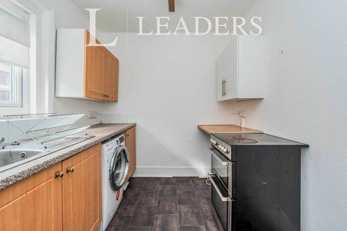 2 Bedroom Flat To Rent In The Broadway, Portswood Road, Southampton, SO17