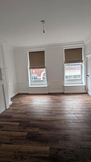 2 Bedroom Flat To Rent In Silver Street, Gainsborough, DN21