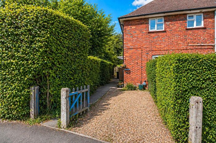3 Bedroom Flat For Sale In Southway, Guildford, GU2