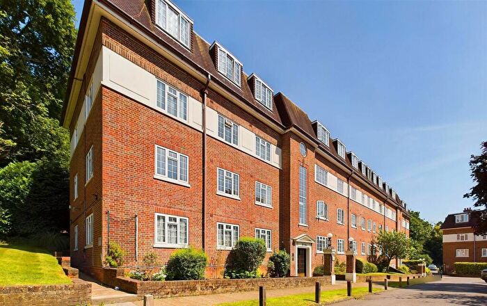 2 Bedroom Flat To Rent In Herga Court, Sudbury Hill, Harrow On The Hill, HA1