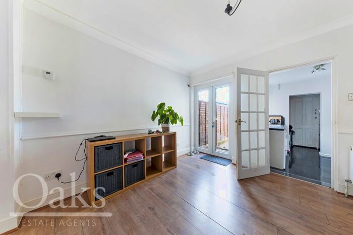 3 Bedroom Semi-Detached House To Rent In Exeter Road, Addiscombe, Croydon, CR0