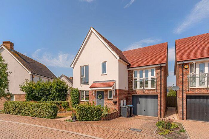 4 Bedroom Detached House For Sale In Nursery Rise, Waltham Abbey, EN9