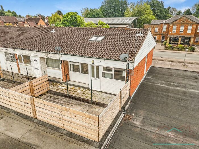 2 Bedroom Flat For Sale In Hunters Way, Brixworth, NN6