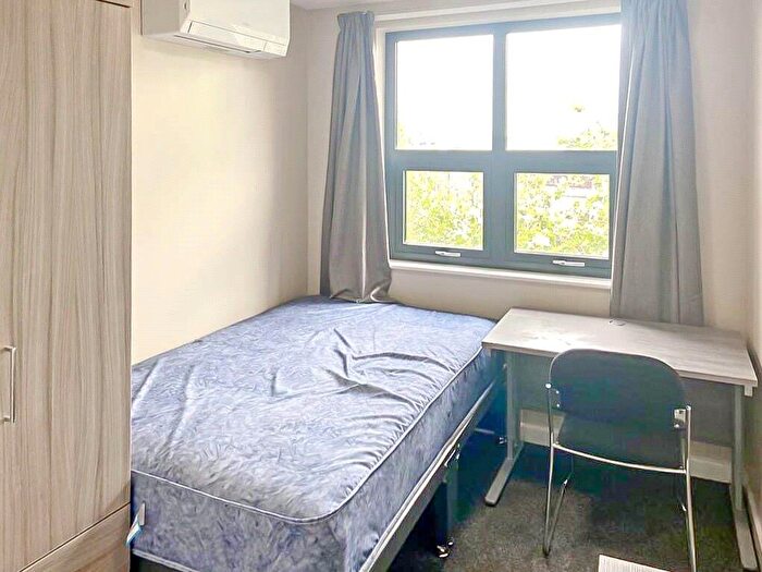 7 Bedroom Apartment To Rent In Stokes Croft, Bristol, BS1
