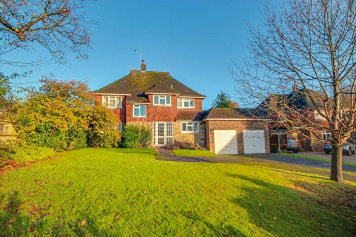 4 Bedroom Detached House For Sale In Hillside Walk, Haywards Heath, RH16