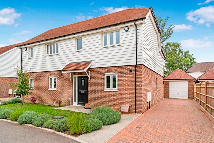 3 Bedroom Semi-Detached House For Sale In The Mews, Course Horn Lane, Cranbrook, TN17