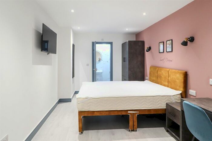 Studio To Rent In Allesley Old Road, Coventry, CV5