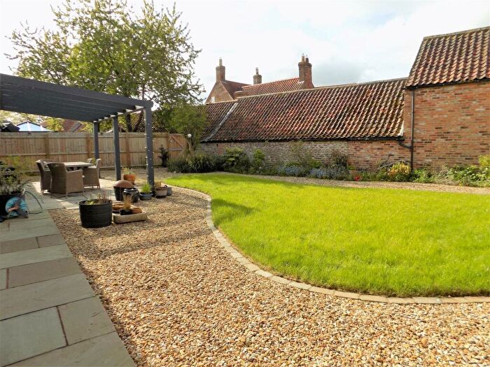 2 Bedroom Barn Conversion For Sale In Main Road, Hawksworth, Nottingham, NG13
