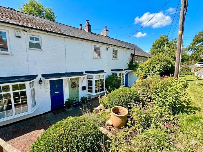 2 Bedroom Cottage For Sale In Toad Hall, Mount Pleasant, Stoke Goldington, Milton Keynes, Mk Ll, Newport Pagnell, MK16