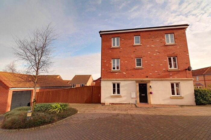 4 Bedroom Semi-Detached House For Sale In Clipson Crest, Barton-upon-Humber, Lincolnshire, DN18
