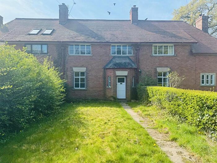 3 Bedroom Terraced House For Sale In Plough Lane, Christleton, CH3