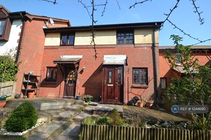 2 Bedroom Terraced House To Rent In Newfoundland Drive, Poole, BH15