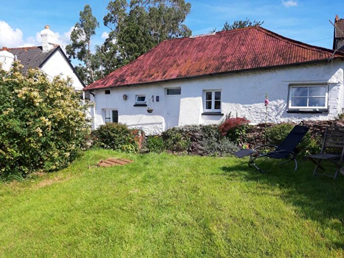 1 Bedroom Detached House To Rent In The Barn, Colemans, Cheriton Fitzpaine, EX17