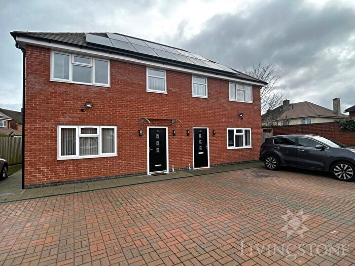 3 Bedroom Semi Detached House To Rent In Eagle Court, New Parks, LE3