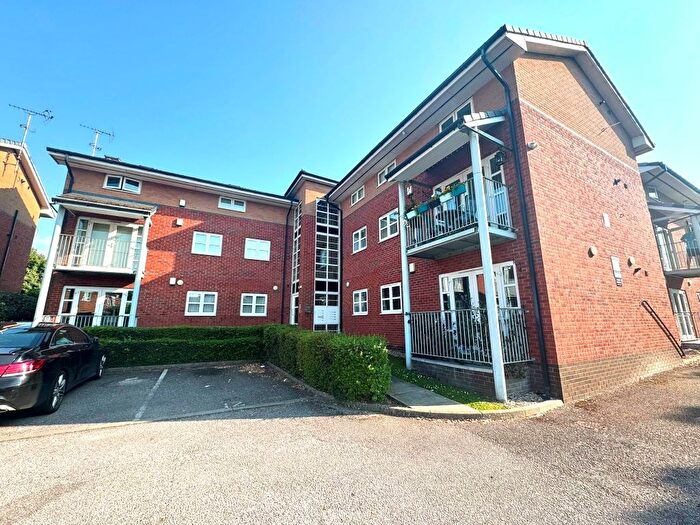 2 Bedroom Flat To Rent In Reeds Lane, Wirral, CH46